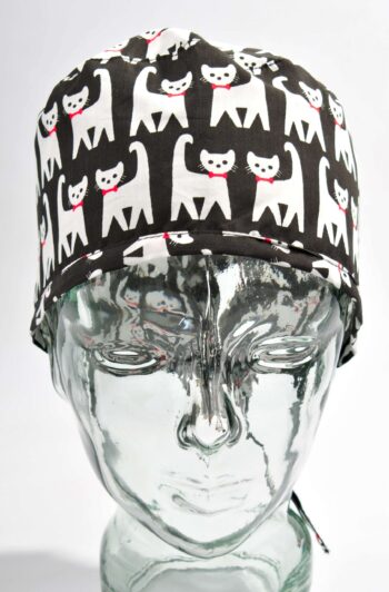 Шапка хирургическа - с щампа бели котета