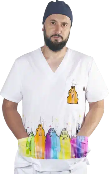 шарене медицинска туника с печат сгради