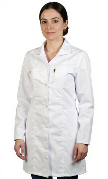 бяла дамска манта с дълъг ръкав и копчета тик-так